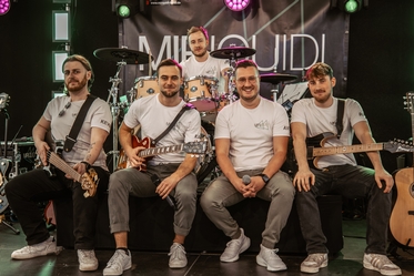 Copyright: © Miriquidi Band